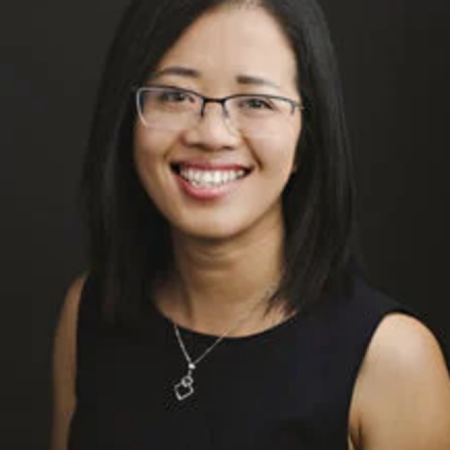 Giang_Tran_Headshot